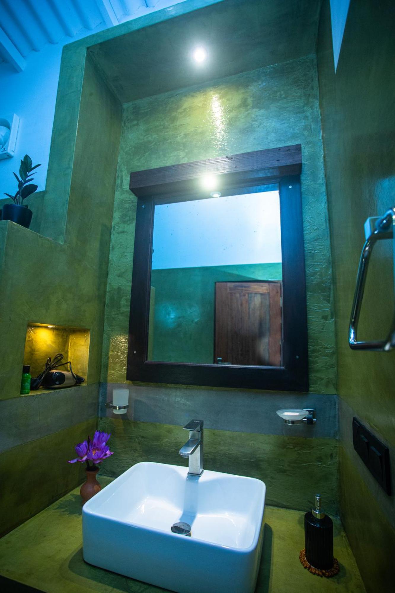 Aki Luna Lagoon Resort Hikkaduwa Exterior photo
